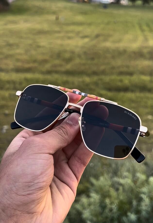 BURBERY SUNGLASS